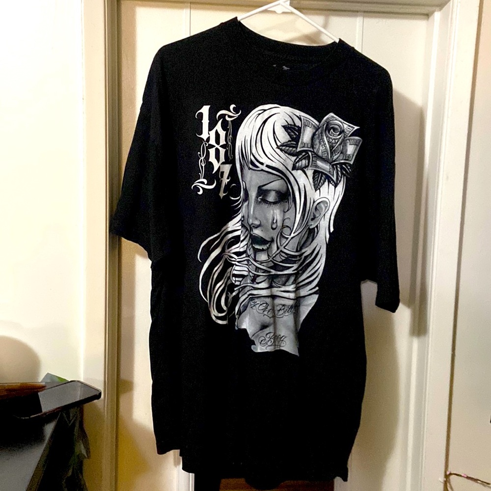 Black 187 shirt,girl on front